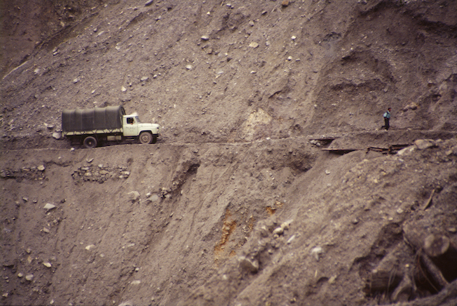 95 A 13 5 1995 Truck in Landslide 2