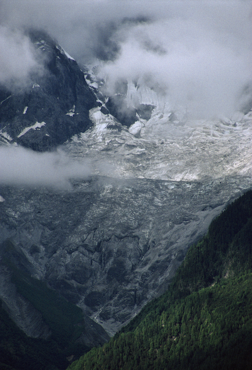 95 A 31 39a 1995 Huge Glacier on DashingLa Pass Hike