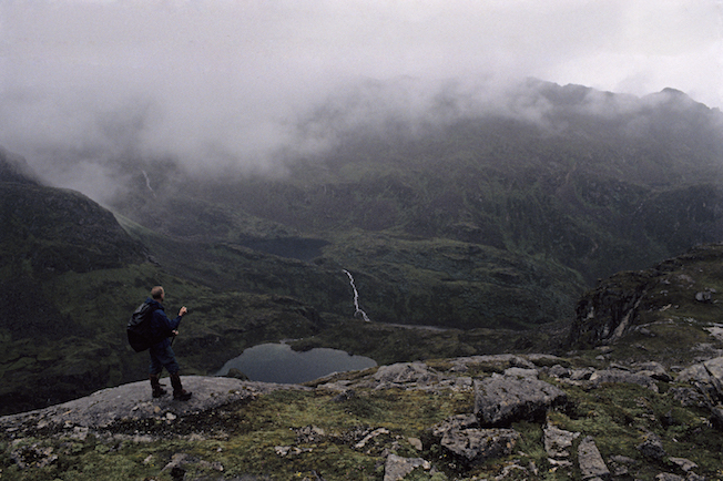 95 B 59 77 1995 TG Gil Looking other Side of PungPungLa