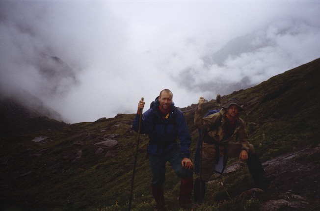 95 D 48 144b 1995 Gil Todd Climbing DoshingLa