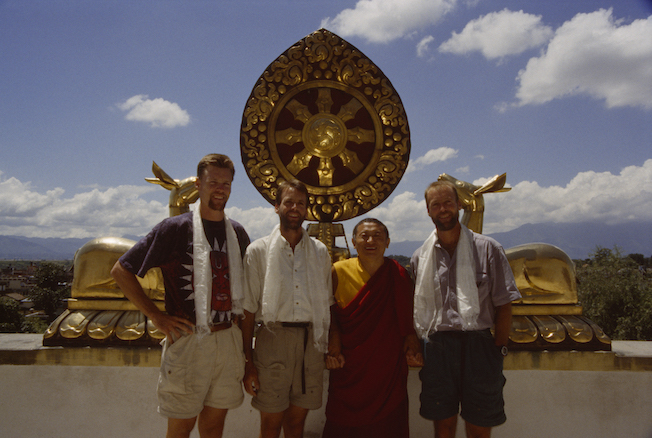 95 D 69 87b 1995 G T T Chokyi Rinpoche Atop Jokhang