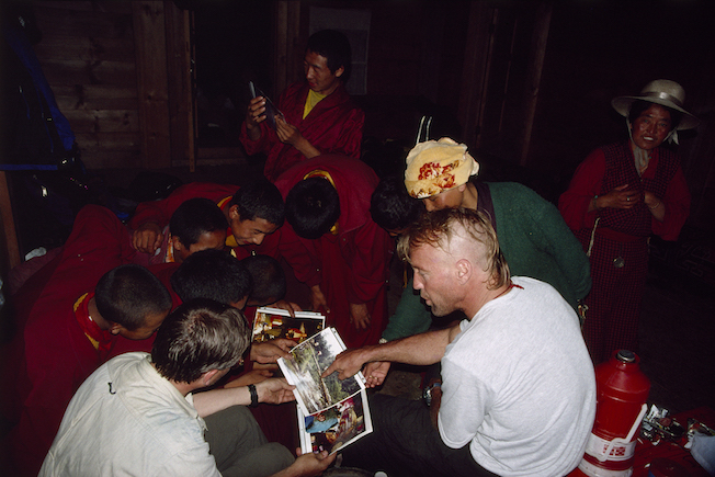 97 A 5 146 1997 Gil in Bhaka Showing Photos to Monks
